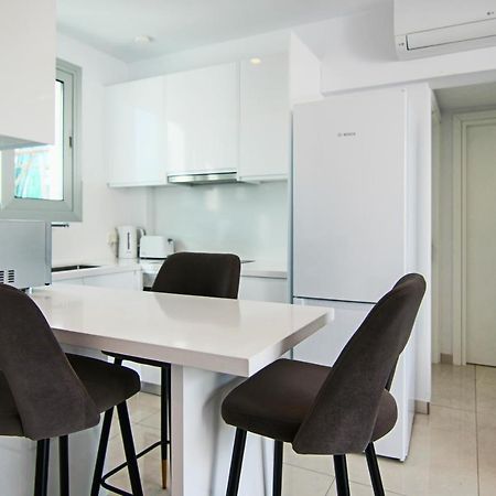 Phaedrus Living - Seaside Executive Flat Harbour 204 Apartment Paphos Exterior photo