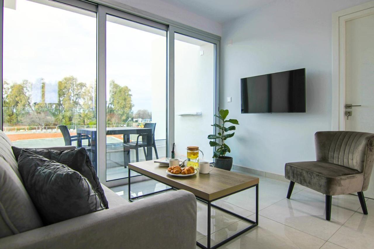 Phaedrus Living - Seaside Executive Flat Harbour 204 Apartment Paphos Exterior photo